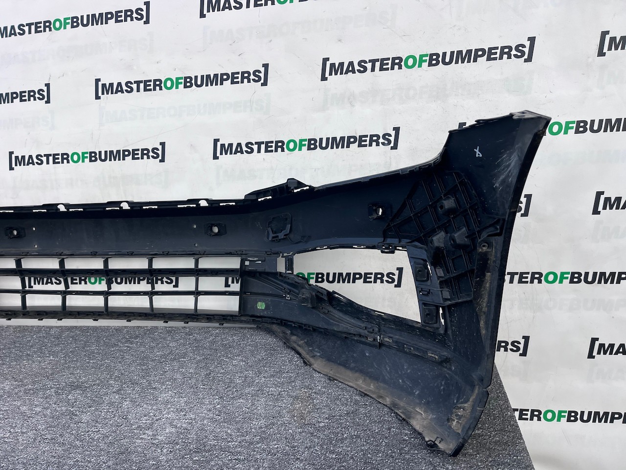 VW Passat Sel Evo B8 Lift 2020-2024 Front Bumper 4 Pdc No Jets Genuine [v465]