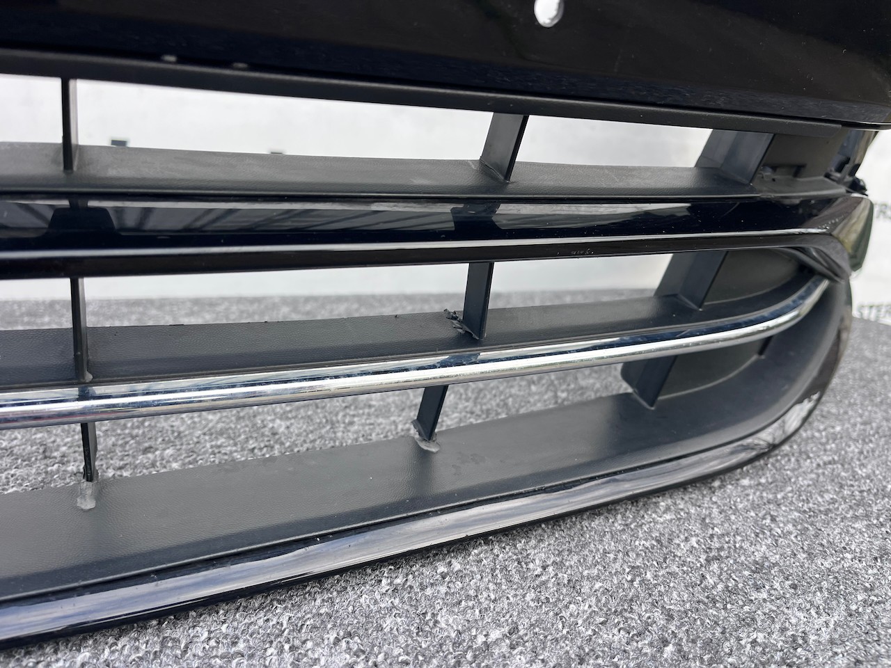 VW Passat Sel Evo B8 Lift 2020-2024 Front Bumper 4 Pdc No Jets Genuine [v465]