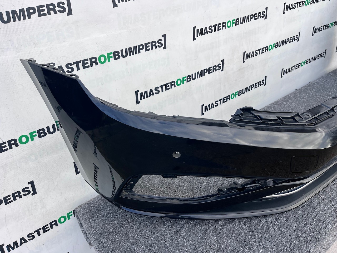 VW Passat Sel Evo B8 Lift 2020-2024 Front Bumper 4 Pdc No Jets Genuine [v465]