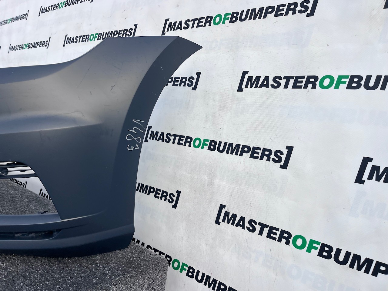 VW Golf Style Mk7.5 Lift Hatch 2017-2019 Front Bumper No Pdc Genuine [v483]