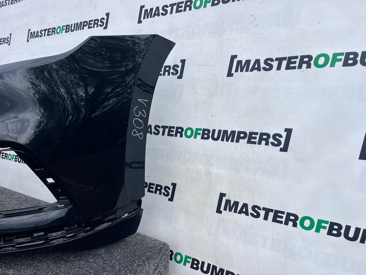 VW Passat Gt B8 Lift 2020-2024 Front Bumper 4 Pdc No Jets Genuine [v308]