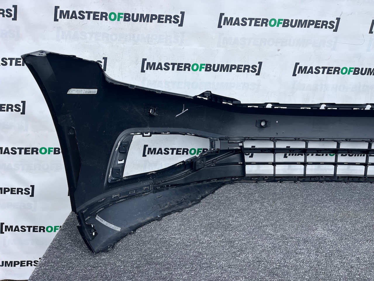 VW Passat Gt B8 Lift 2020-2024 Front Bumper 4 Pdc No Jets Genuine [v308]