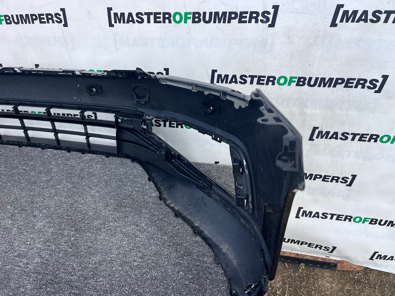 VW Passat Gt B8 Lift 2020-2024 Front Bumper 4 Pdc No Jets Genuine [v308]