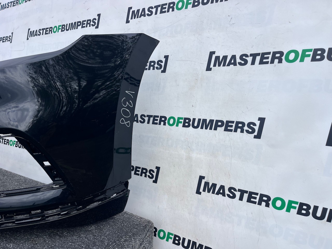 VW Passat Gt B8 Lift 2020-2024 Front Bumper 4 Pdc No Jets Genuine [v308]