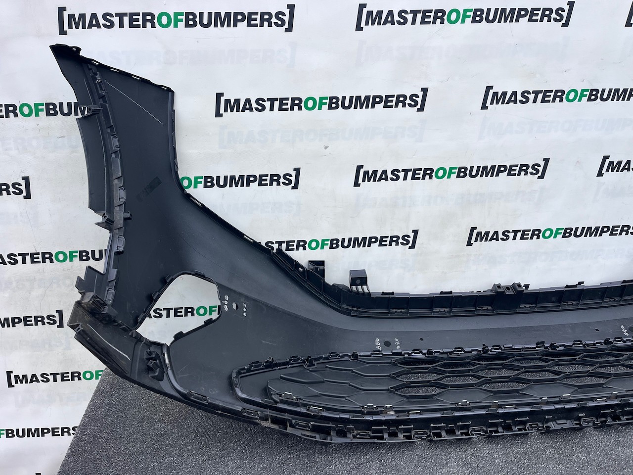VW Taigo Life Sportback 2022-2026 Front Bumper Pdc Genuine [v528]