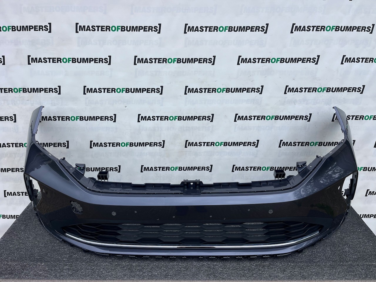 VW Taigo Life Sportback 2022-2026 Front Bumper Pdc Genuine [v528]