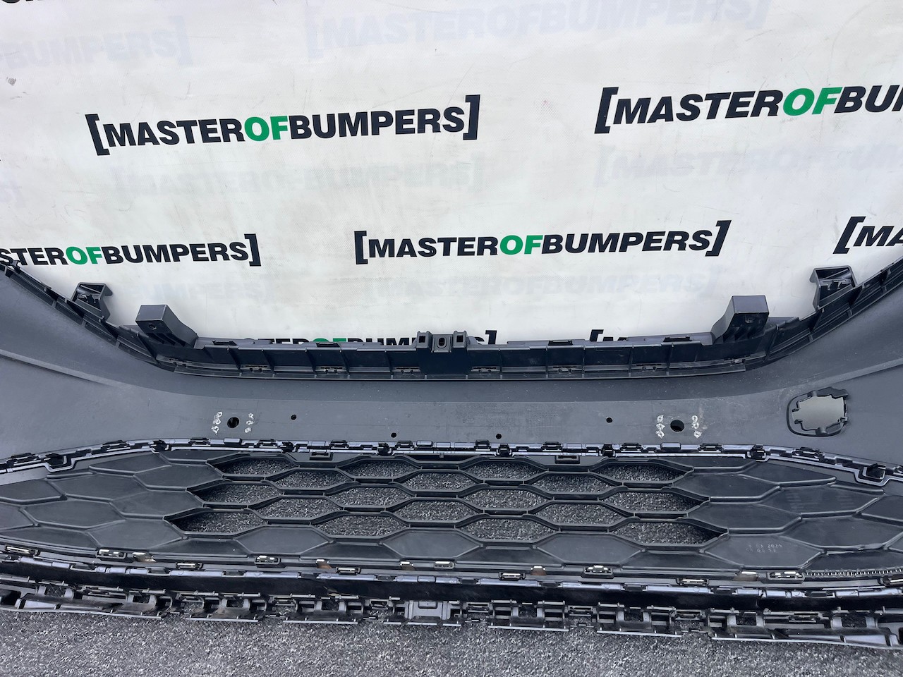 VW Taigo Life Sportback 2022-2026 Front Bumper Pdc Genuine [v528]