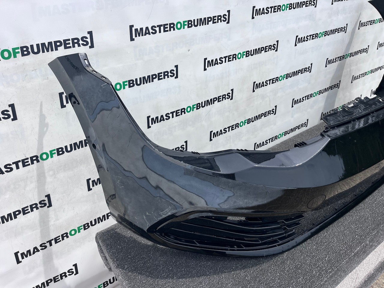 VW Golf Style Mk8 Hatchback Estate 2020-2023 Front Bumper 6 Pdc Genuine [v551]