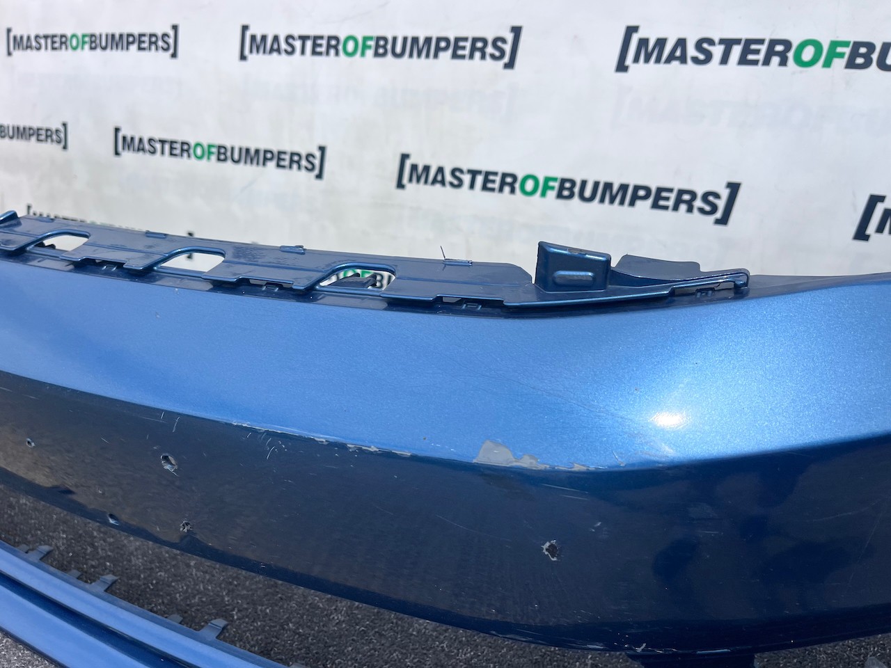 VW Jetta Highline Mk6 Lift 2014-2017 Front Bumper 4 Pdc + Jets Genuine [v555]
