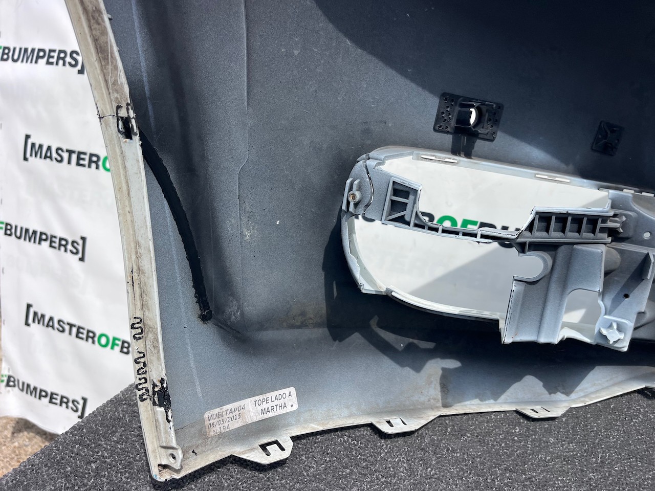 VW Beetle Classic Hatch Cabrio 2012-2016 Front Bumper 4 Pdc Genuine [v556]