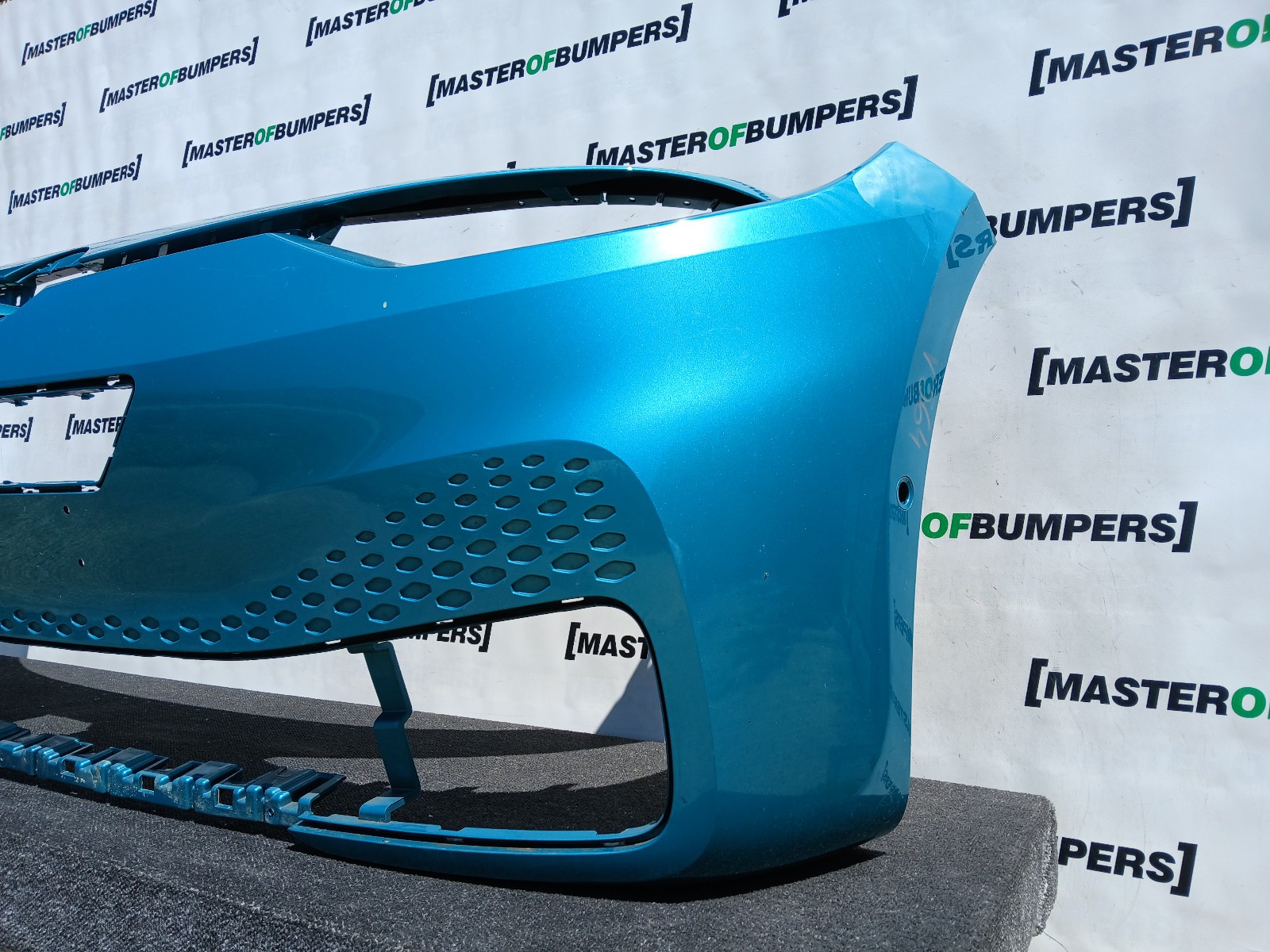 VW Id3 Id.3 Ev Hatchback 2020-2024 Front Bumper 6 Pdc Genuine [v564]