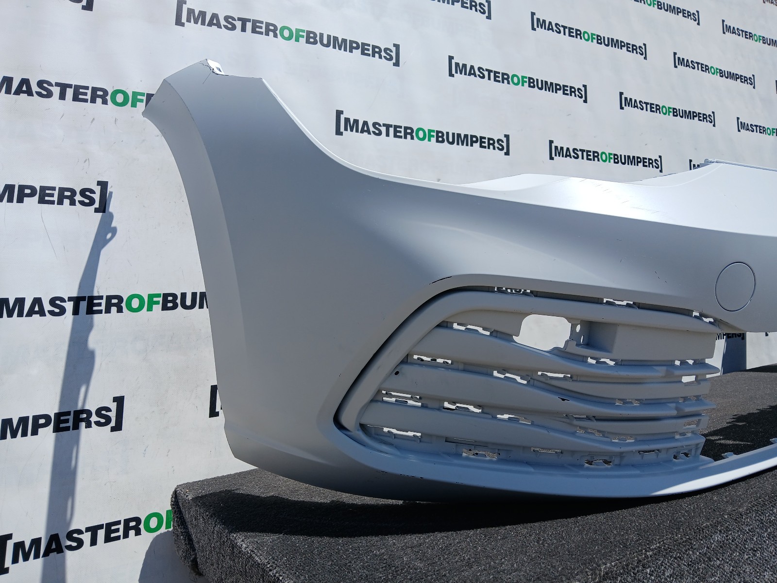 VW Golf Style Mk8 Hatchback 2020-2024 Front Bumper 4 Pdc Genuine [v569]