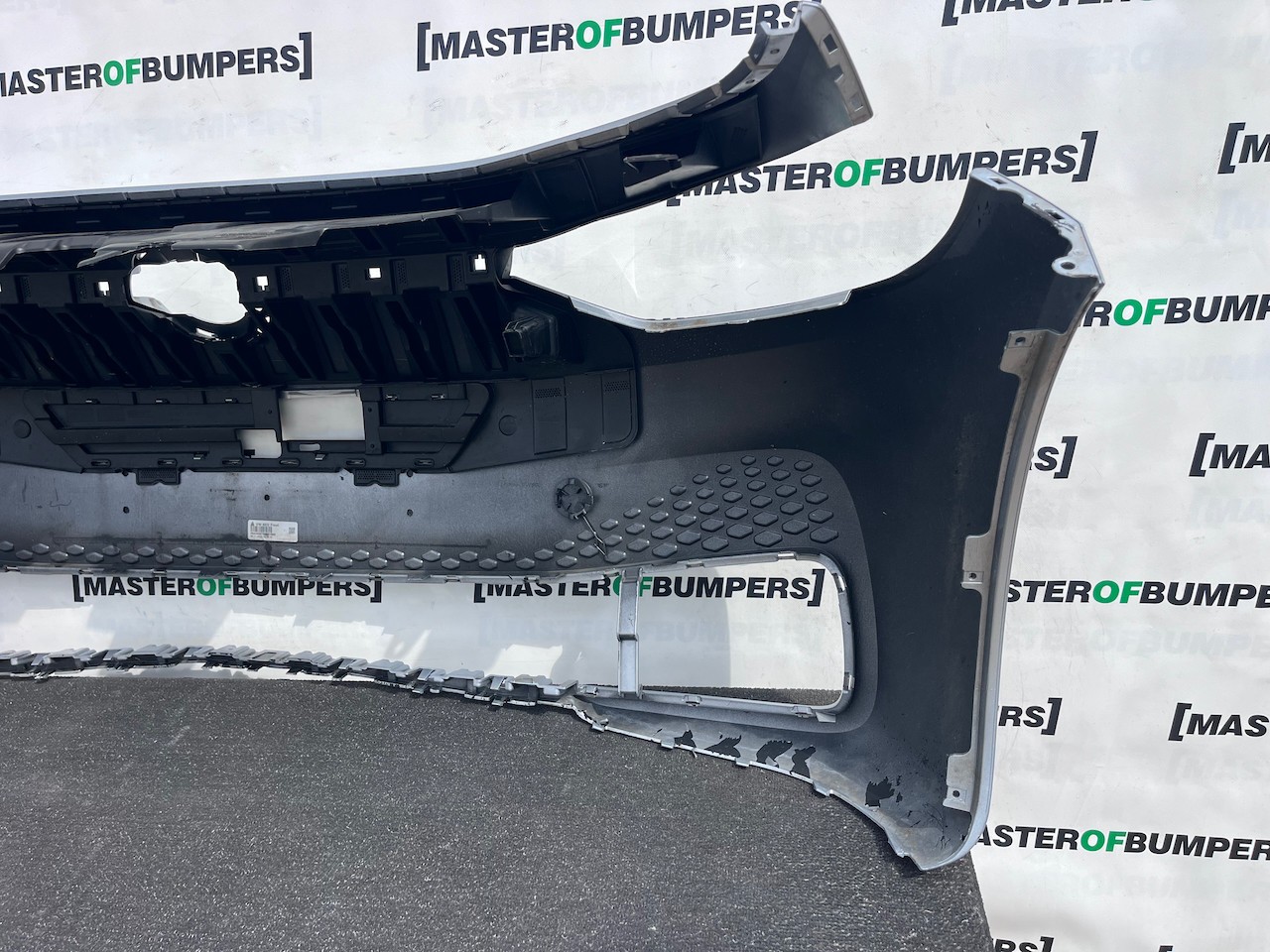 VW Id3 Id.3 Ev Hatchback 2020-2024 Front Bumper 4 Pdc Genuine [v620]