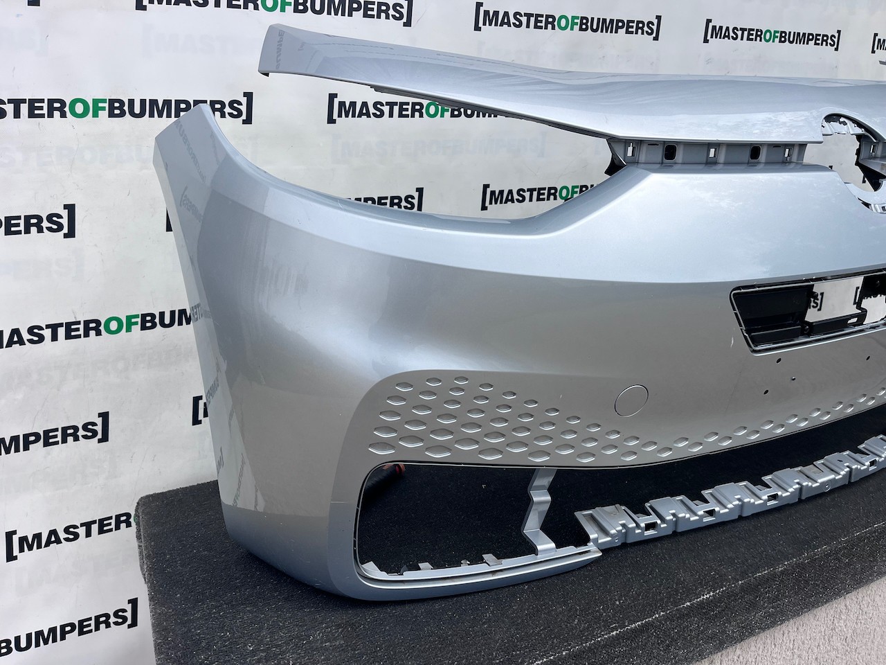 VW Id3 Id.3 Ev Hatchback 2020-2024 Front Bumper 4 Pdc Genuine [v620]