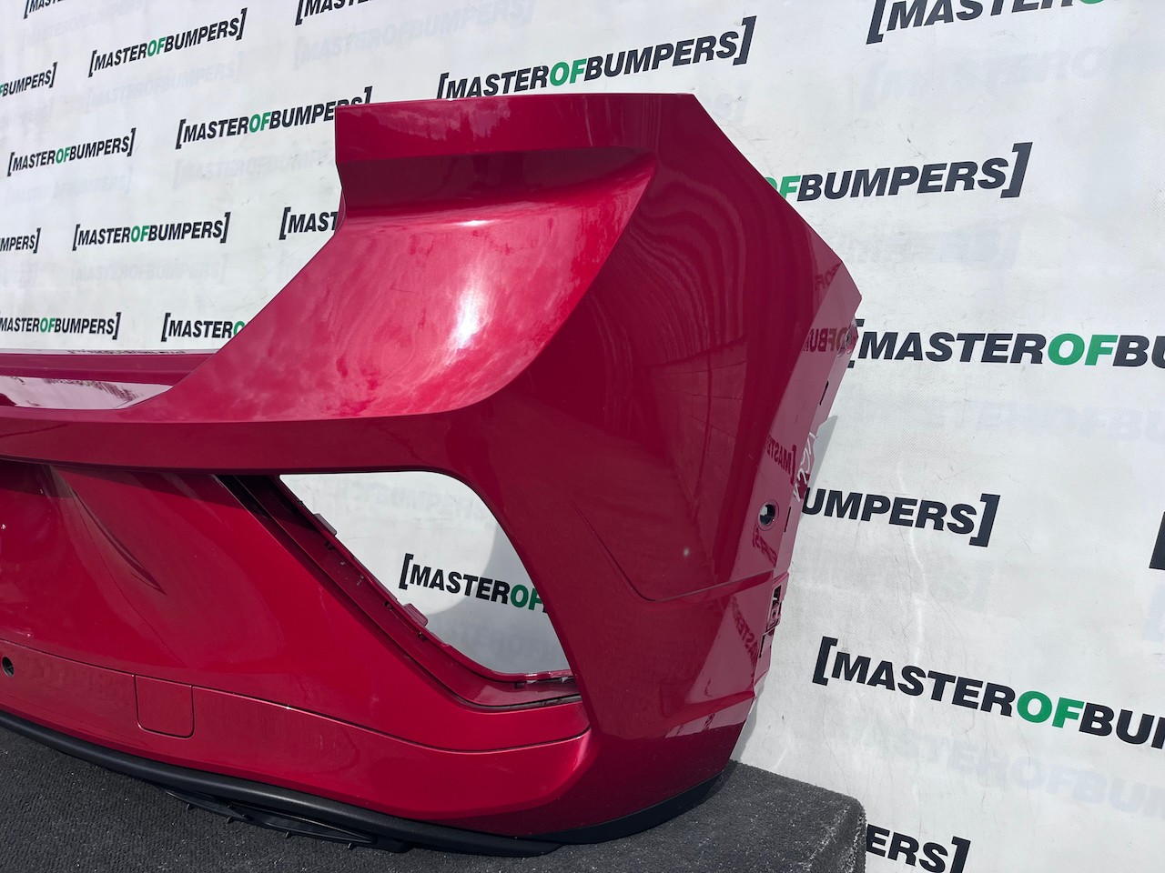 VW T-roc Troc R-line Lift Hatchback 2022-2025 Rear Bumper 6 Pdc Genuine [v641]