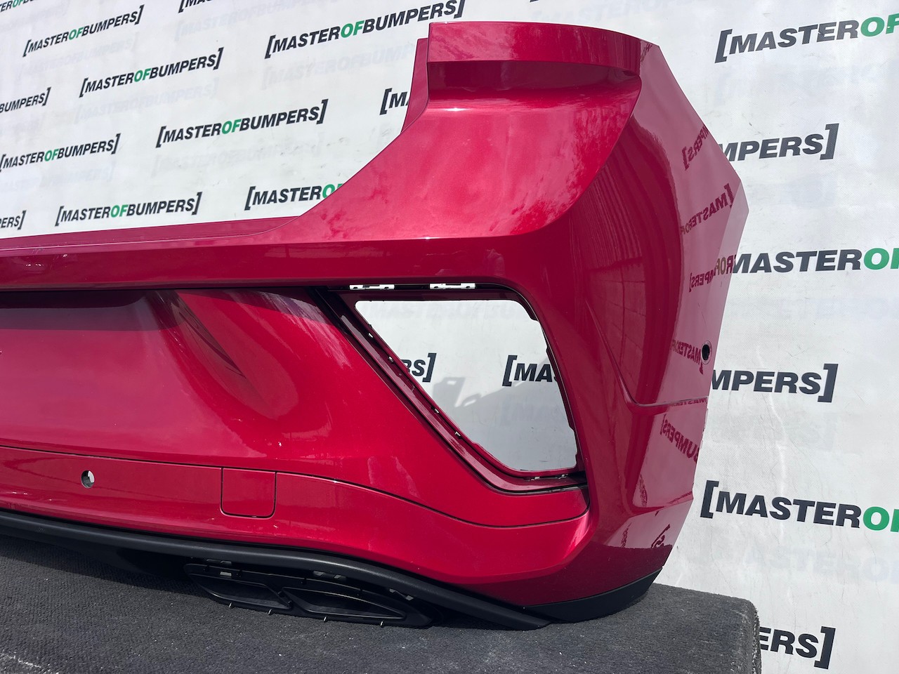 VW T-roc Troc R-line Lift Hatchback 2022-2025 Rear Bumper 6 Pdc Genuine [v641]