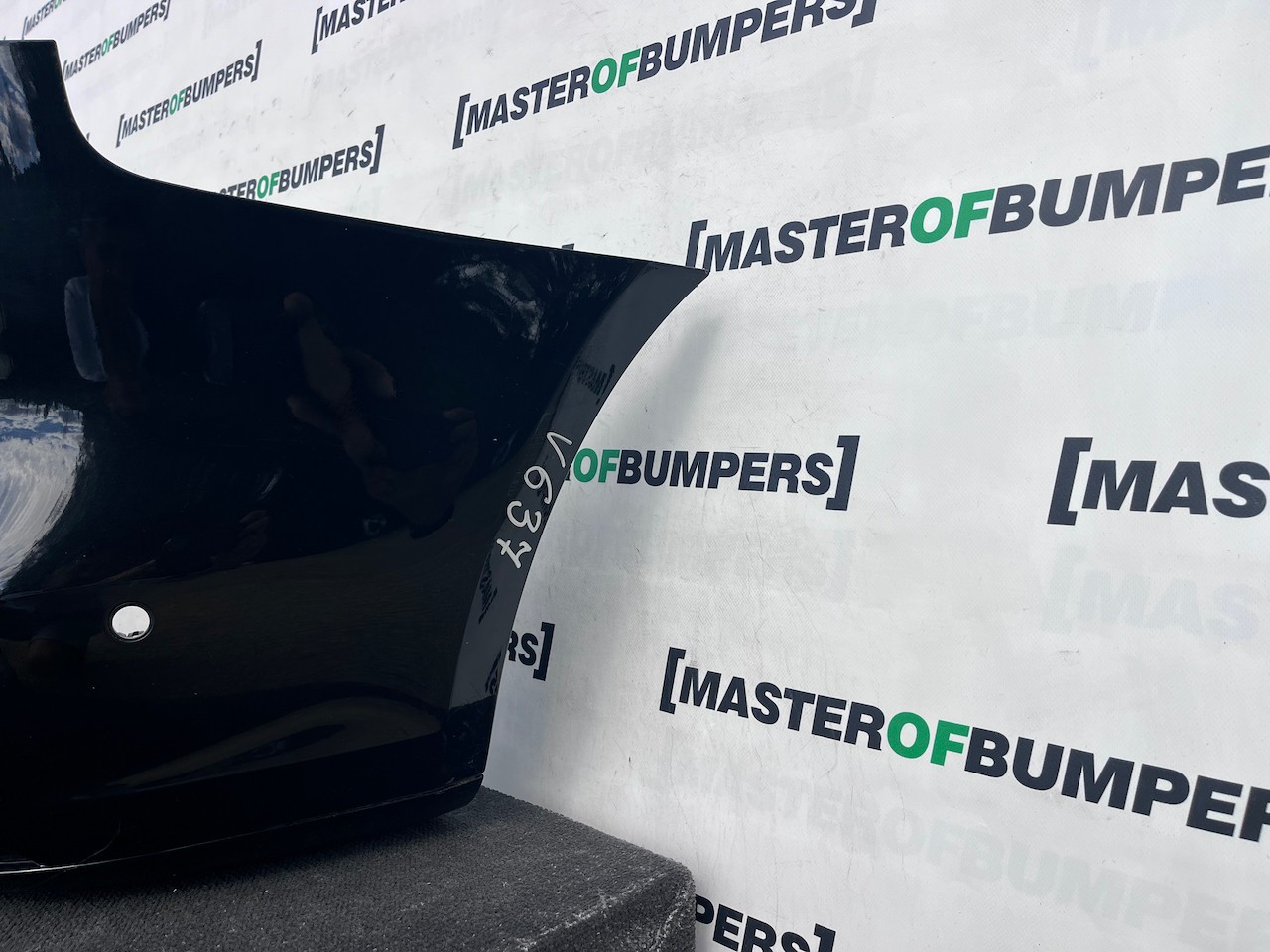 VW Touran Highline Se Mk2 Mpv 2011-2014 Rear Bumper 6 Pdc Genuine [v637]