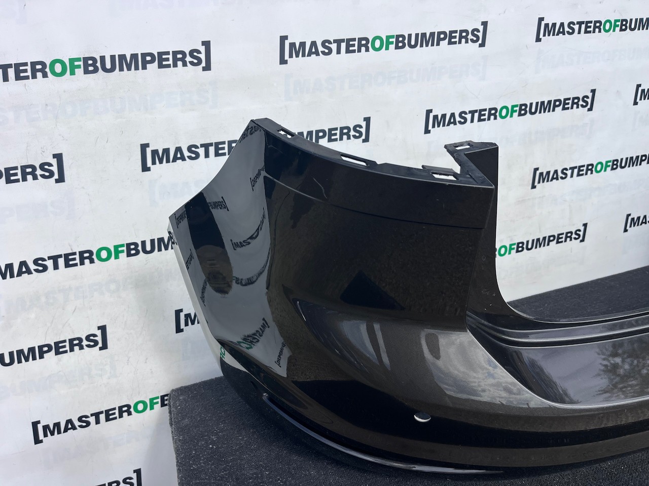 VW Golf Sv Sportsvan Hatchback 2014-2017 Rear Bumper 4 Pdc Genuine [v638]