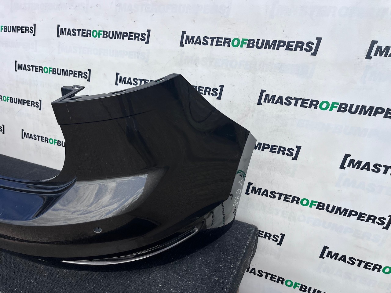 VW Golf Sv Sportsvan Hatchback 2014-2017 Rear Bumper 4 Pdc Genuine [v638]