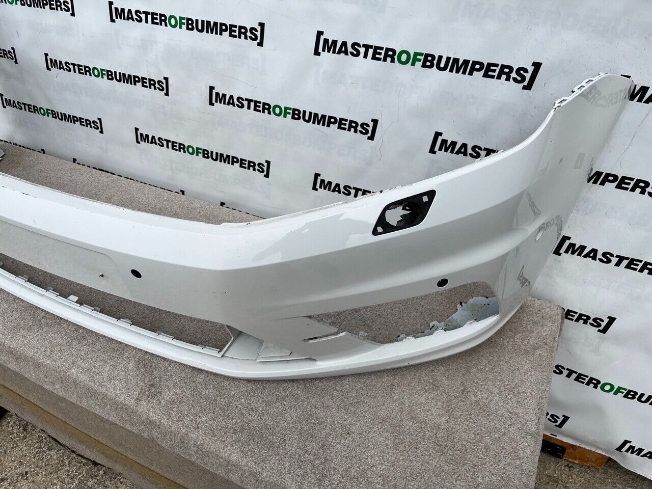 VW Caddy Passenger Short And Max 2015-19 Front Bumper 6 Pdc +jets Genuine [v818]