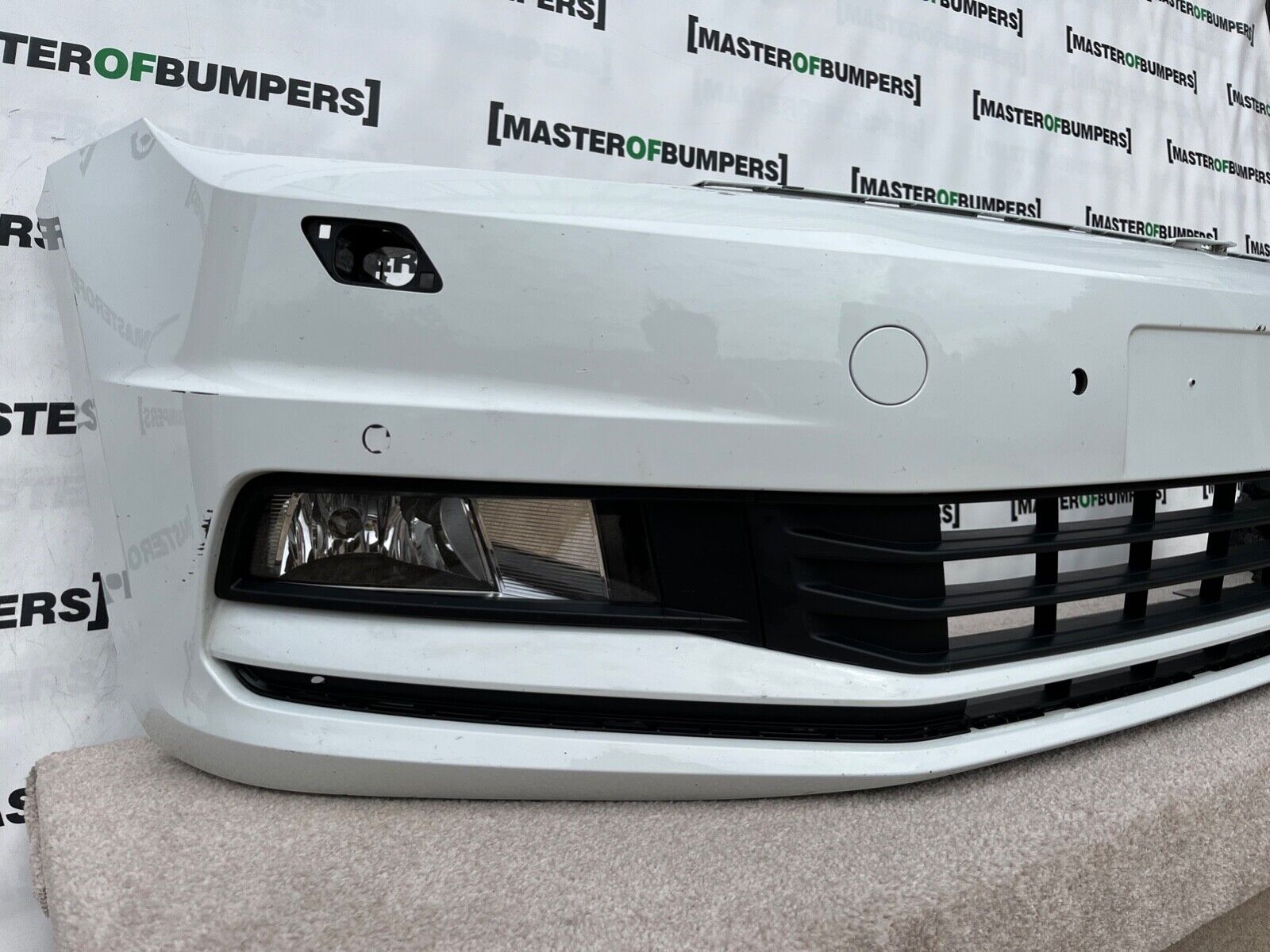 VW Touran Mk2 Highline 2015-2020 Front Bumper 4 Pdc + Jets Genuine [v833]