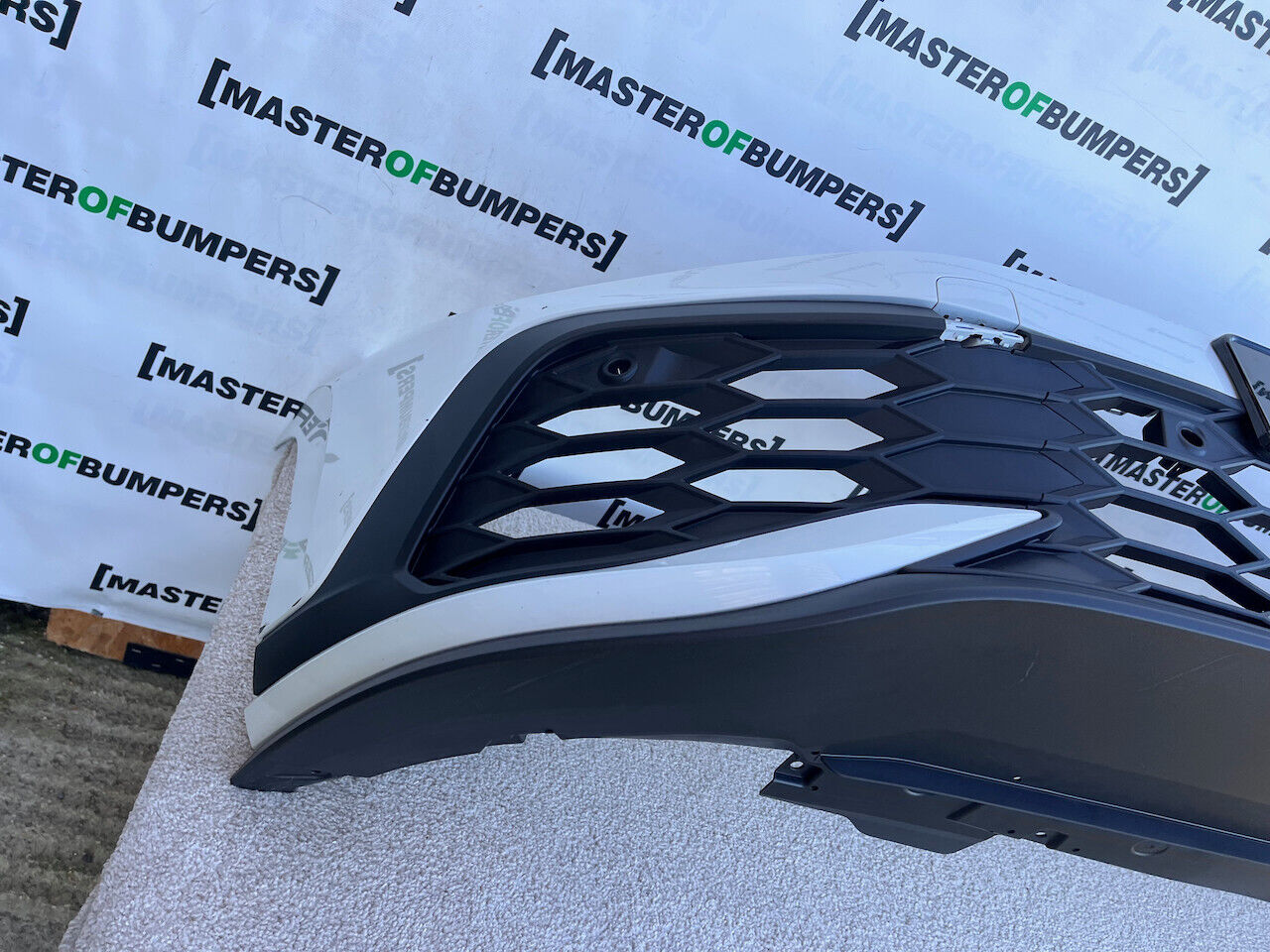 VW Golf Gti Gtd Clubsport Mk8 2020-on Front Bumper 4 Pdc Genuine [v896]