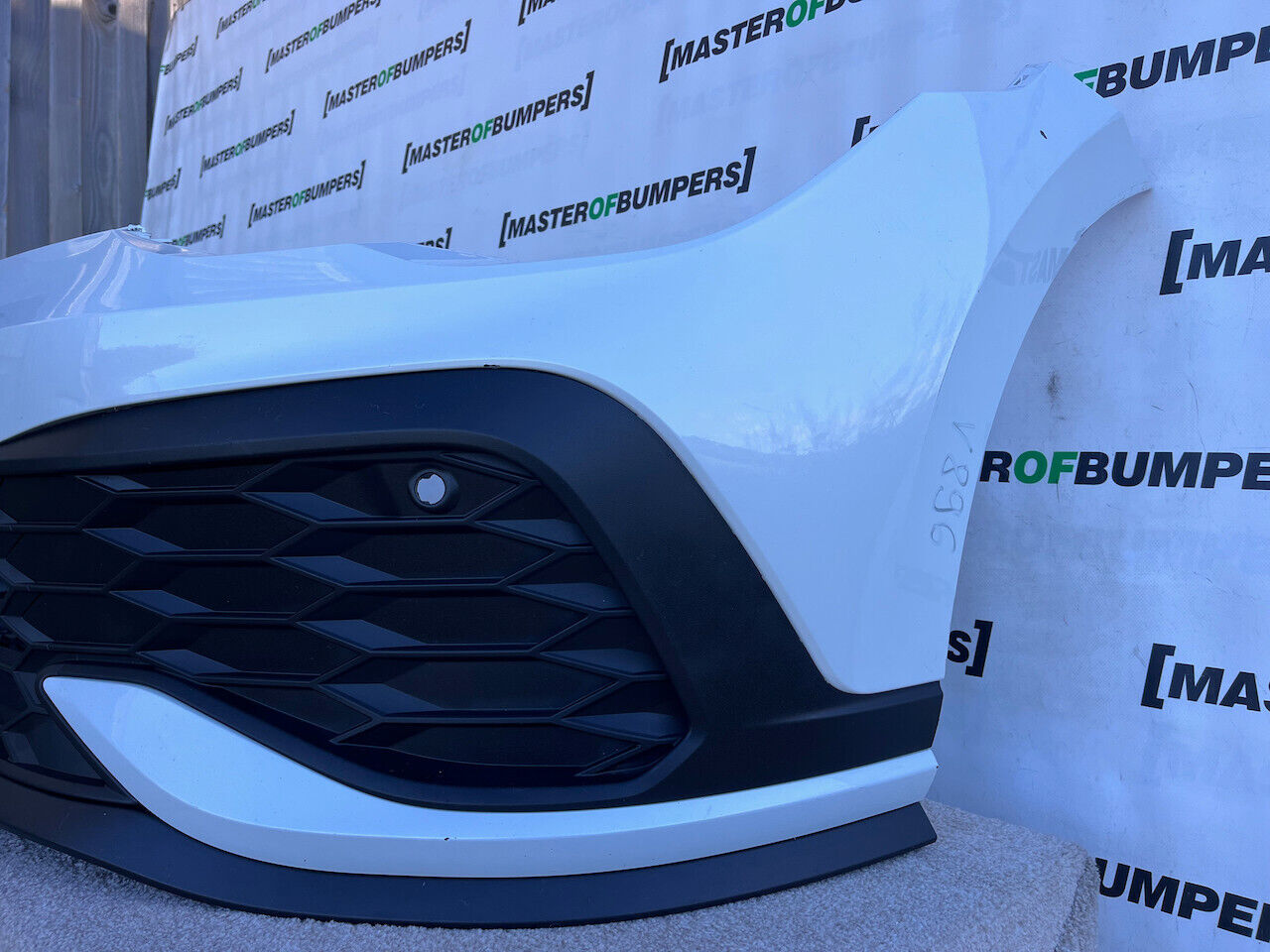 VW Golf Gti Gtd Clubsport Mk8 2020-on Front Bumper 4 Pdc Genuine [v896]