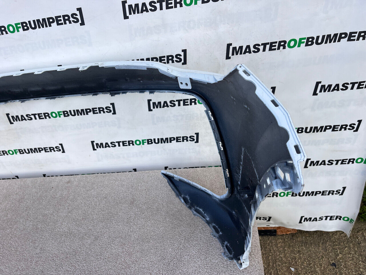 VW Tiguan R-line Mk3 Estate 2024-on Front Bumper White 6 Pdc Genuine [v190]