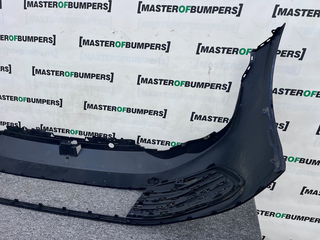 VW Golf Life Se Mk8 Hatchback Estate 2020-2023 Front Bumper 4 Pdc Genuine [v377]