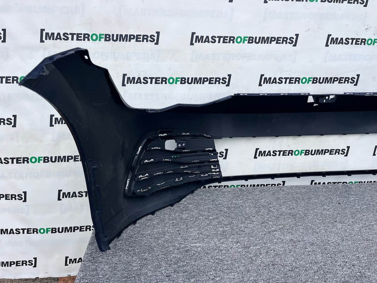 VW Golf Life Se Mk8 Hatchback Estate 2020-2023 Front Bumper 4 Pdc Genuine [v377]