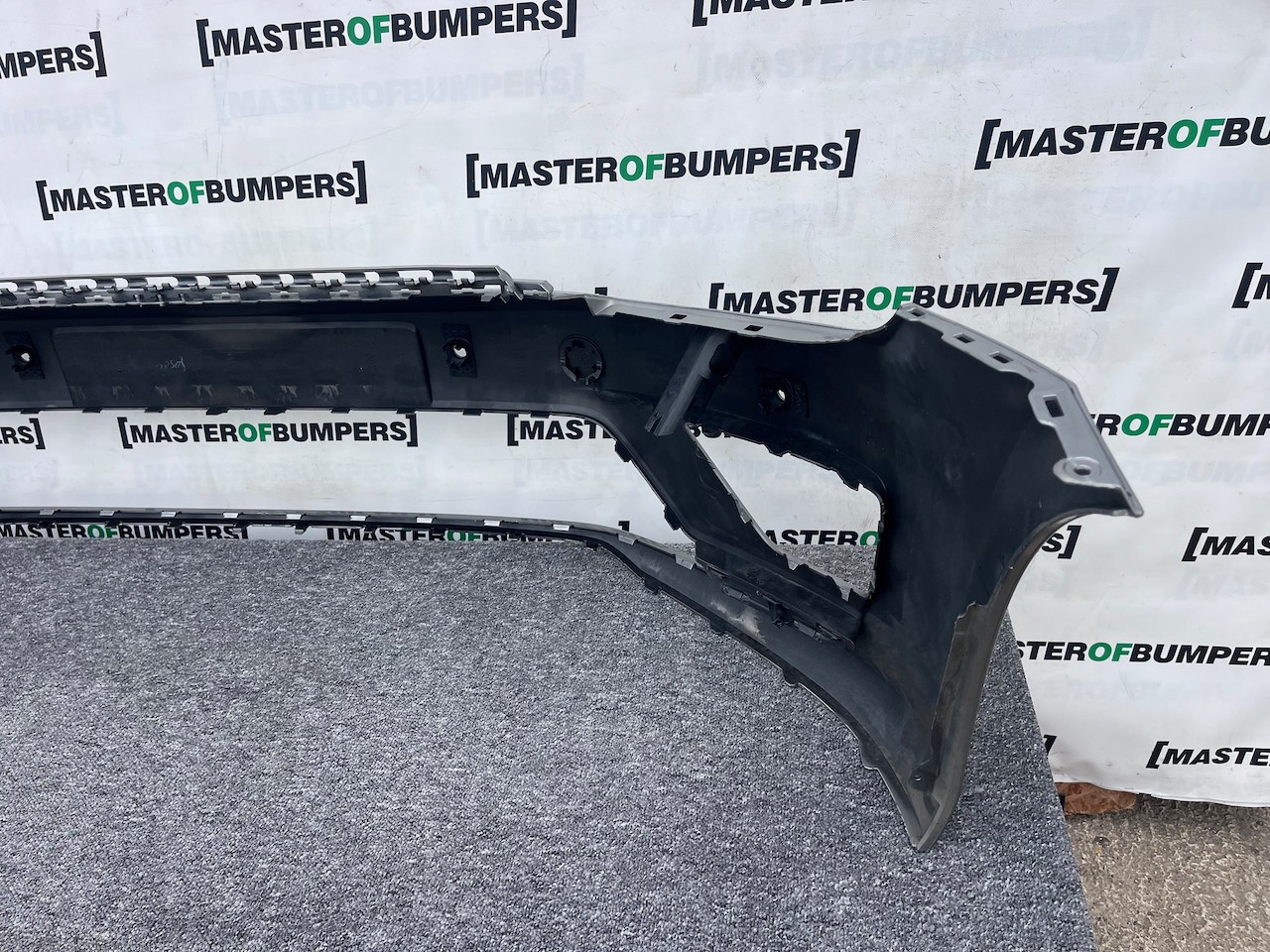 VW Golf Sv Sportsvan 2014-2017 Front Bumper 4 Pdc + Jets Genuine [v408]