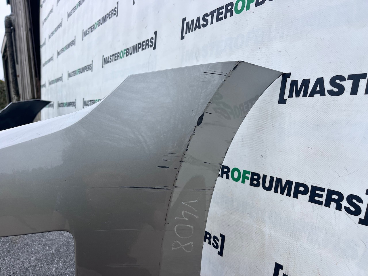 VW Golf Sv Sportsvan 2014-2017 Front Bumper 4 Pdc + Jets Genuine [v408]