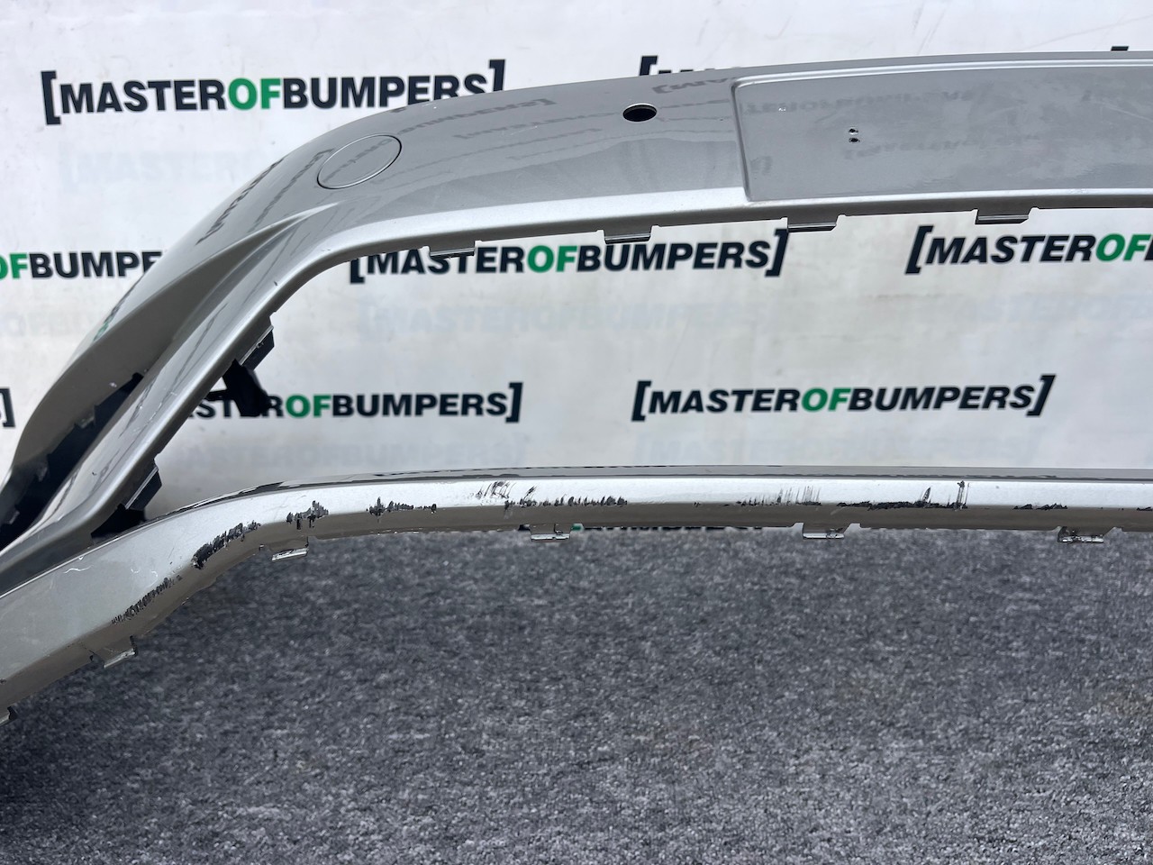 VW Golf Sv Sportsvan 2014-2017 Front Bumper 4 Pdc + Jets Genuine [v409]