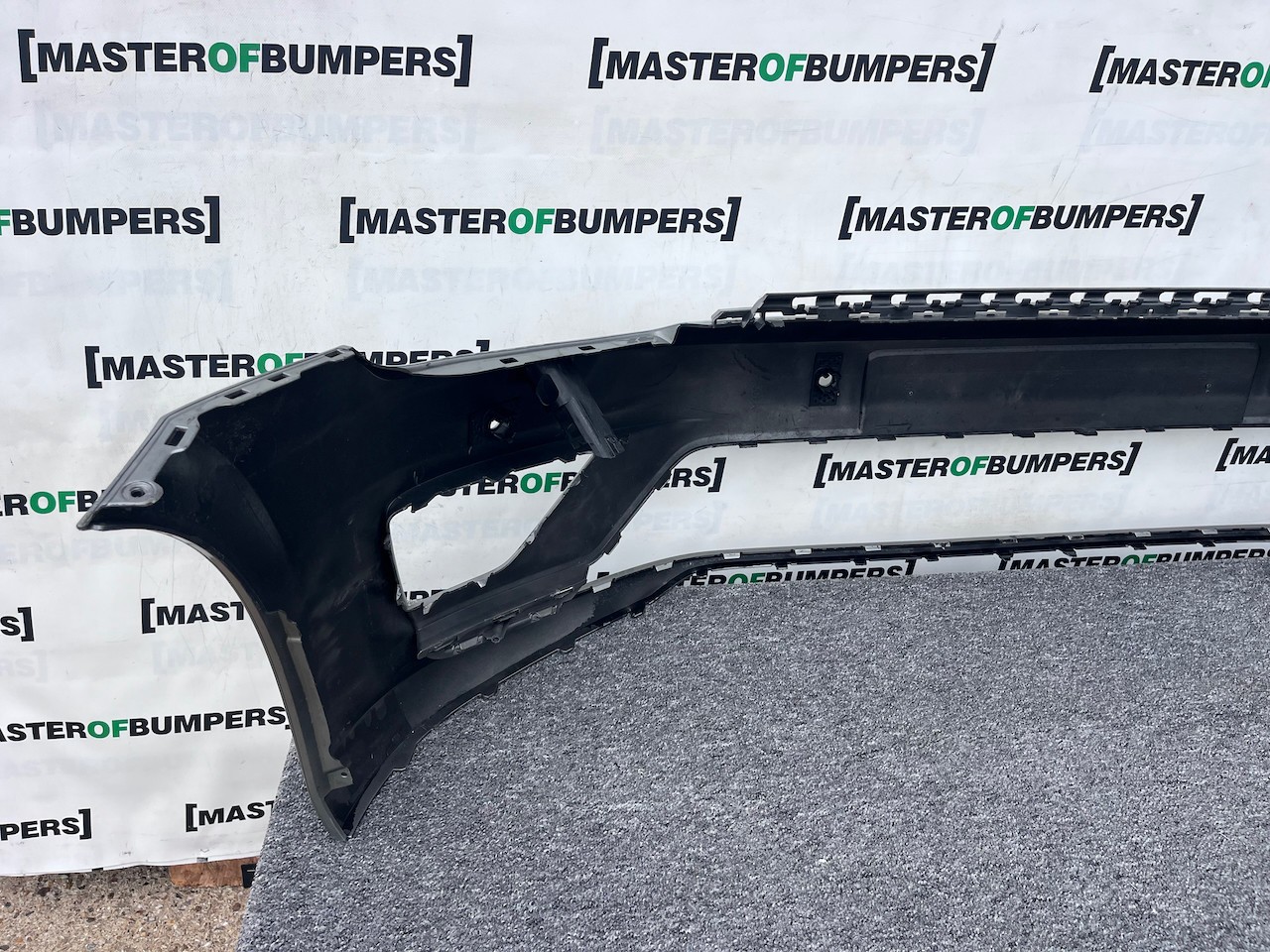 VW Golf Sv Sportsvan 2014-2017 Front Bumper 4 Pdc + Jets Genuine [v409]