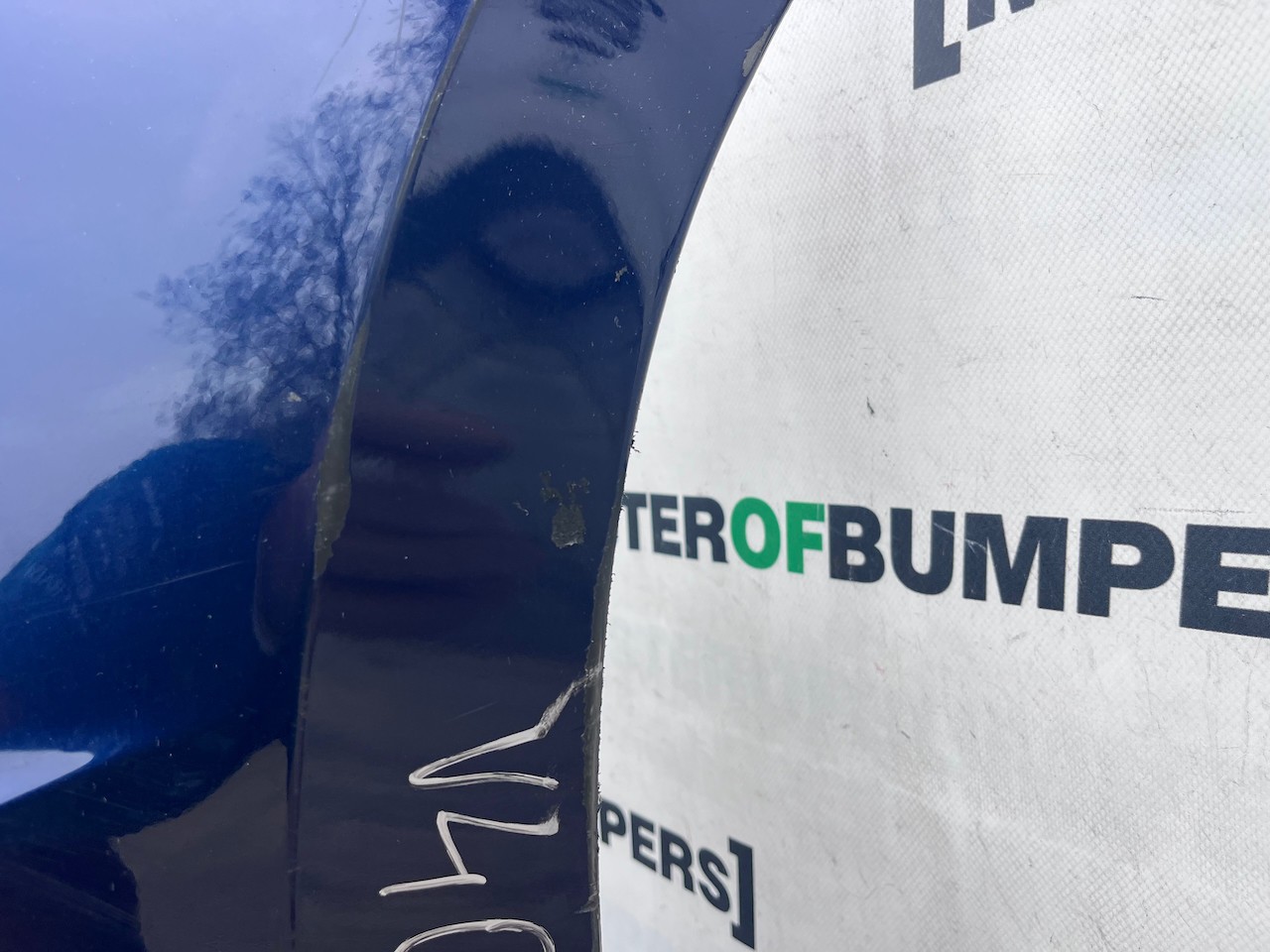 VW Touran Mk3 5t Mpv 2015-2020 Front Bumper Blue 4 Pdc + Jets Genuine [v407]