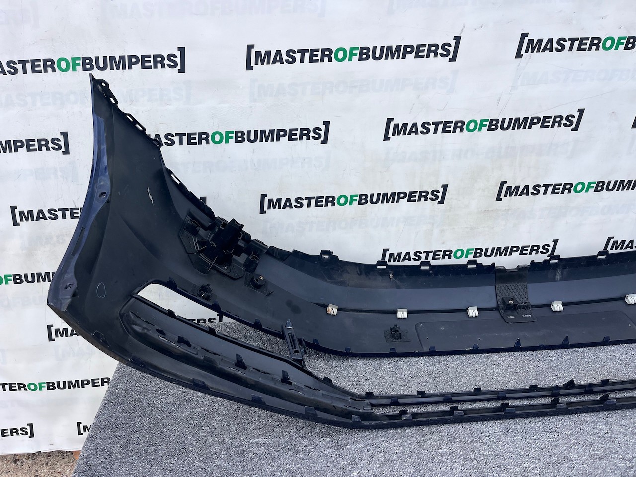 VW Touran Mk3 5t Mpv 2015-2020 Front Bumper Blue 4 Pdc + Jets Genuine [v407]