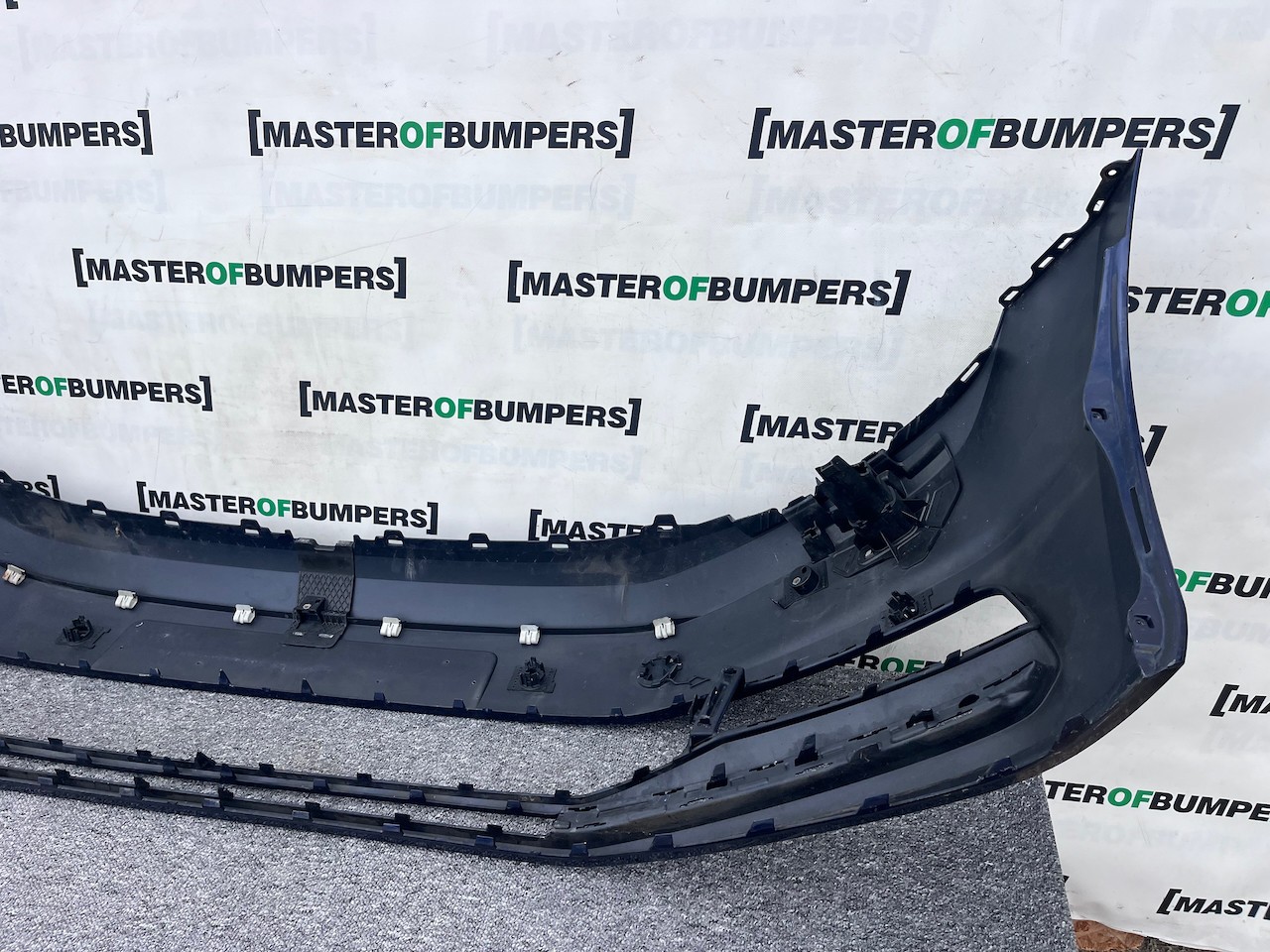 VW Touran Mk3 5t Mpv 2015-2020 Front Bumper Blue 4 Pdc + Jets Genuine [v407]