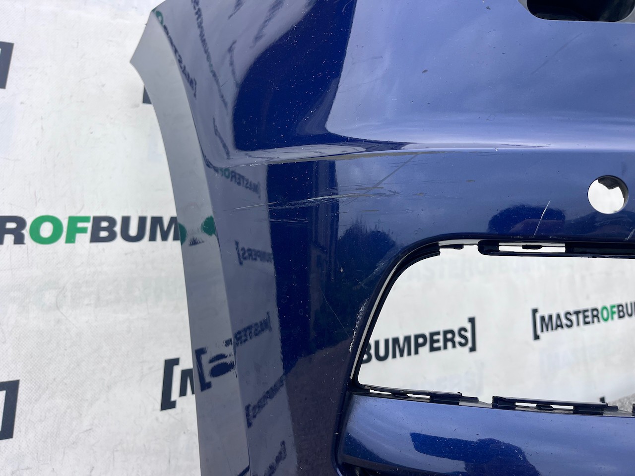 VW Touran Mk3 5t Mpv 2015-2020 Front Bumper Blue 4 Pdc + Jets Genuine [v407]