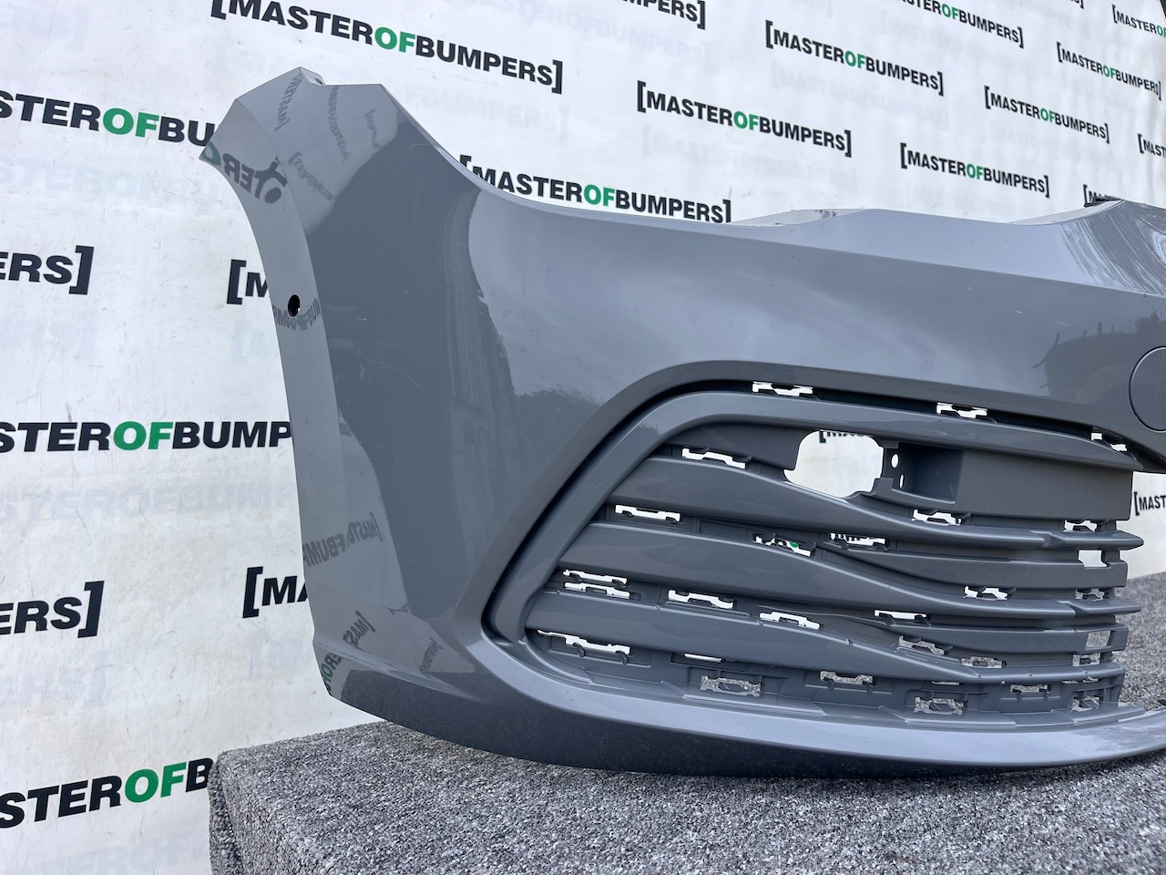 VW Golf Style Mk8 Hatchback Estate 2020-2023 Front Bumper 6 Pdc Genuine [v424]