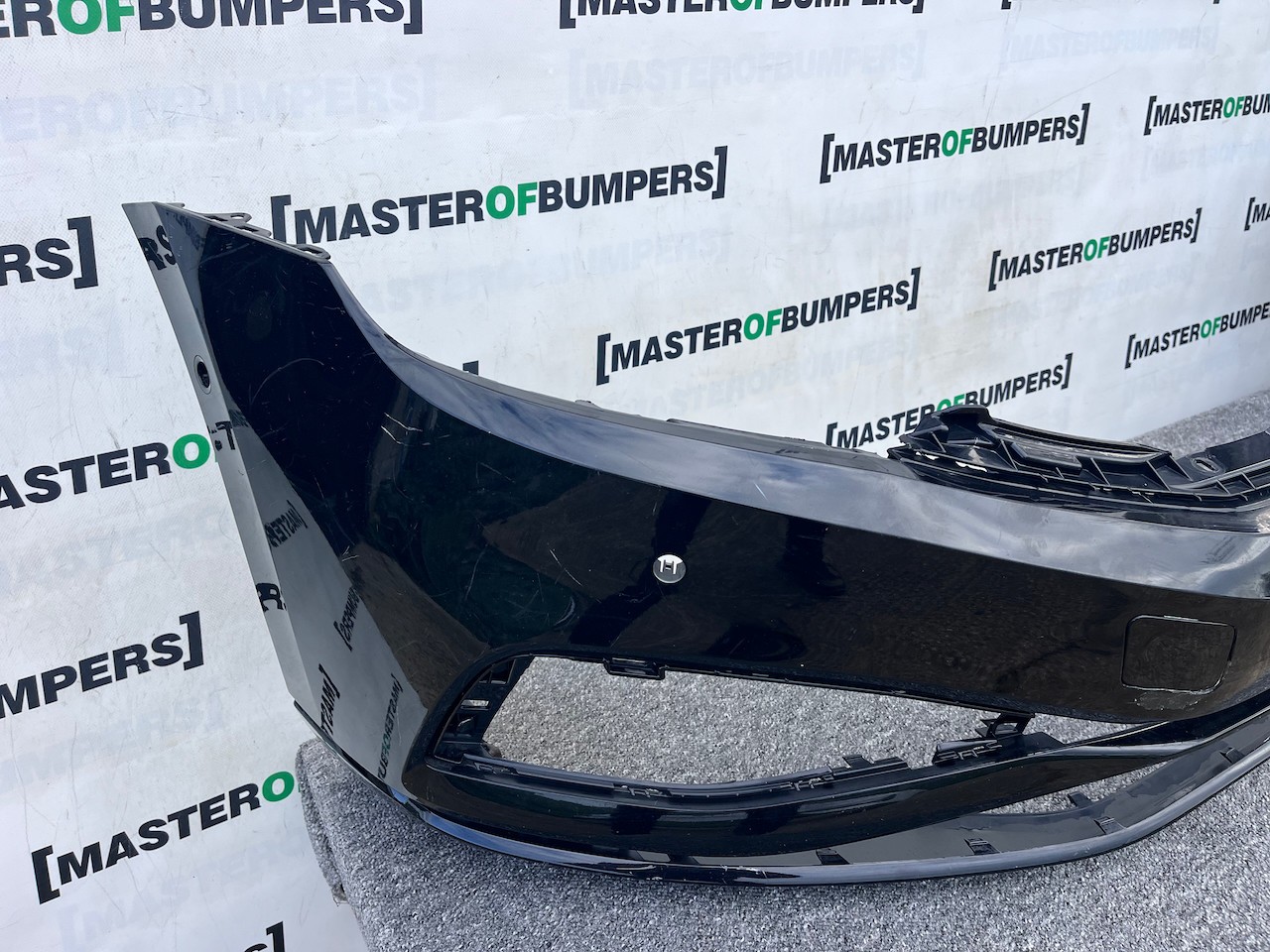VW Passat Sel Evo B8 Lift 2020-2024 Front Bumper 6 Pdc No Jets Genuine [v429]