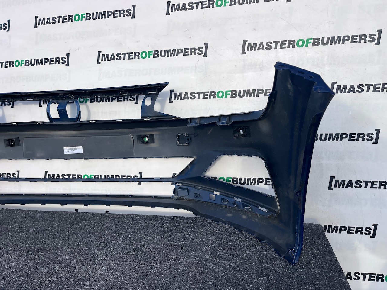 VW Polo Bluemotion Hatchback 2017-2021 Front Bumper 4 Pdc Genuine [v496]