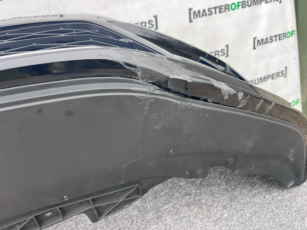 VW Touran R Line Evo Mpv Mk3 2017-2022 Front Bumper 4 Pdc + Jets Genuine [v500]