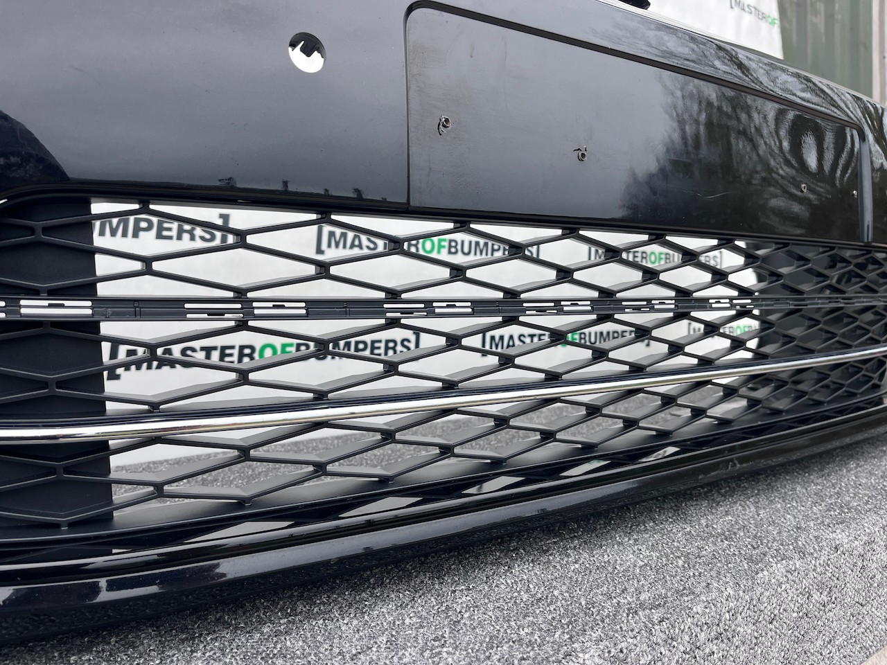 VW Touran R Line Evo Mpv Mk3 2017-2022 Front Bumper 4 Pdc + Jets Genuine [v500]