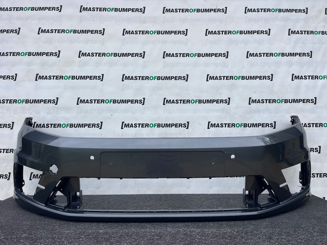 VW Caddy Life Short And Max 2015-2019 Front Bumper 6 Pdc No Jets Genuine [v532]