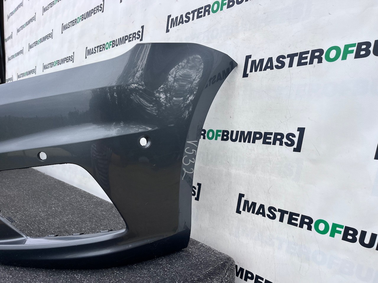 VW Caddy Life Short And Max 2015-2019 Front Bumper 6 Pdc No Jets Genuine [v532]
