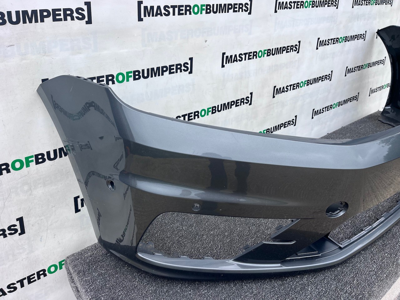 VW Caddy Life Short And Max 2015-2019 Front Bumper 6 Pdc No Jets Genuine [v532]