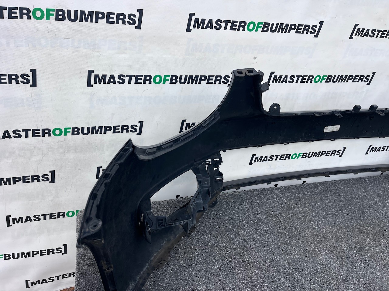 VW Beetle Classic Hatch Cabrio 2012-2016 Front Bumper No Pdc Genuine [v533]
