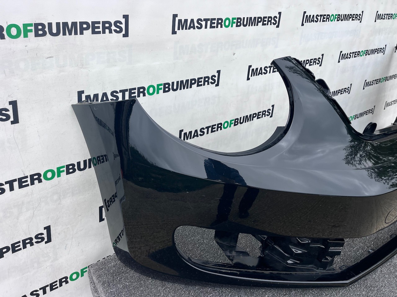 VW Beetle Classic Hatch Cabrio 2012-2016 Front Bumper No Pdc Genuine [v533]