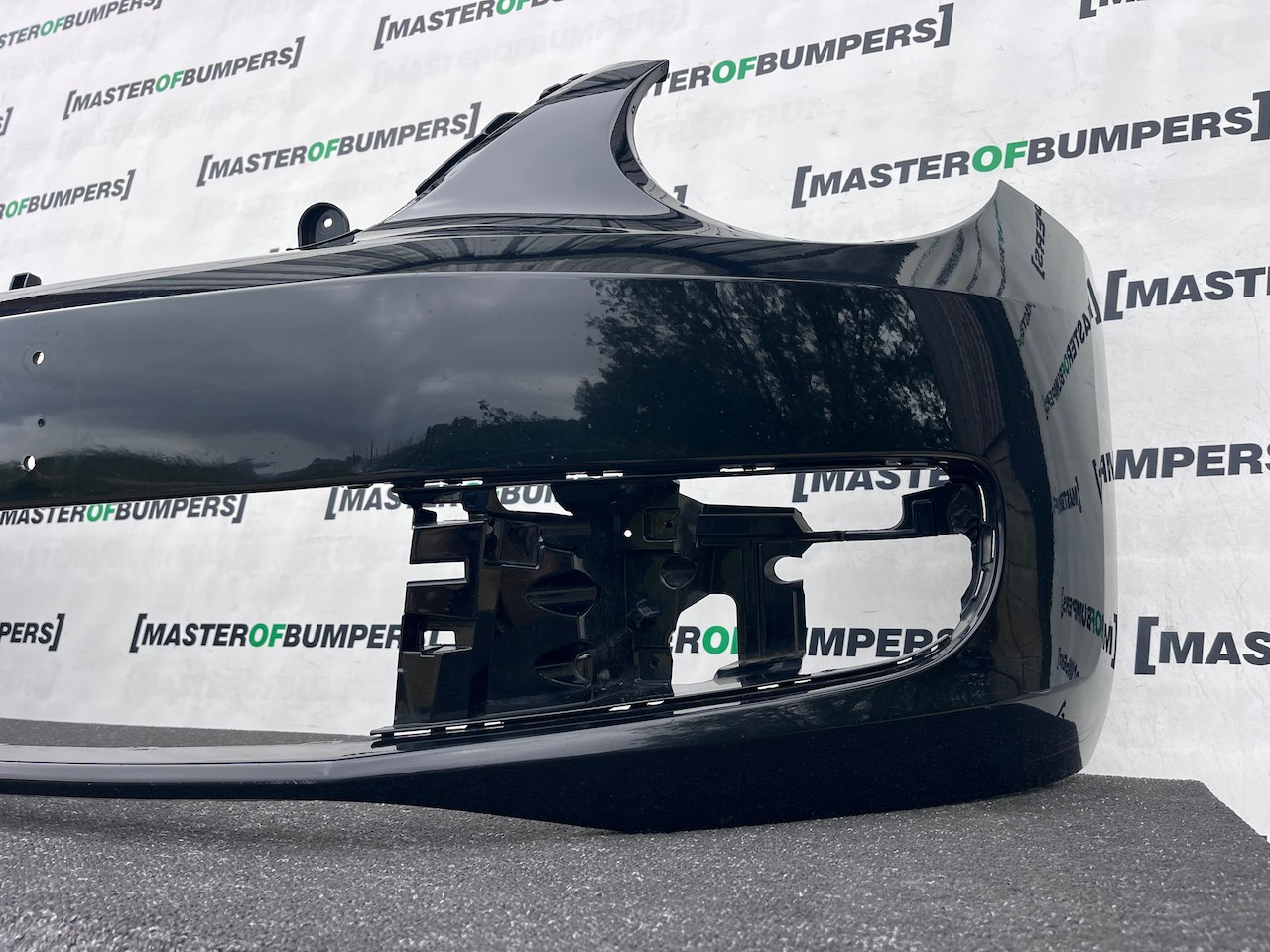 VW Beetle Classic Hatch Cabrio 2012-2016 Front Bumper No Pdc Genuine [v533]