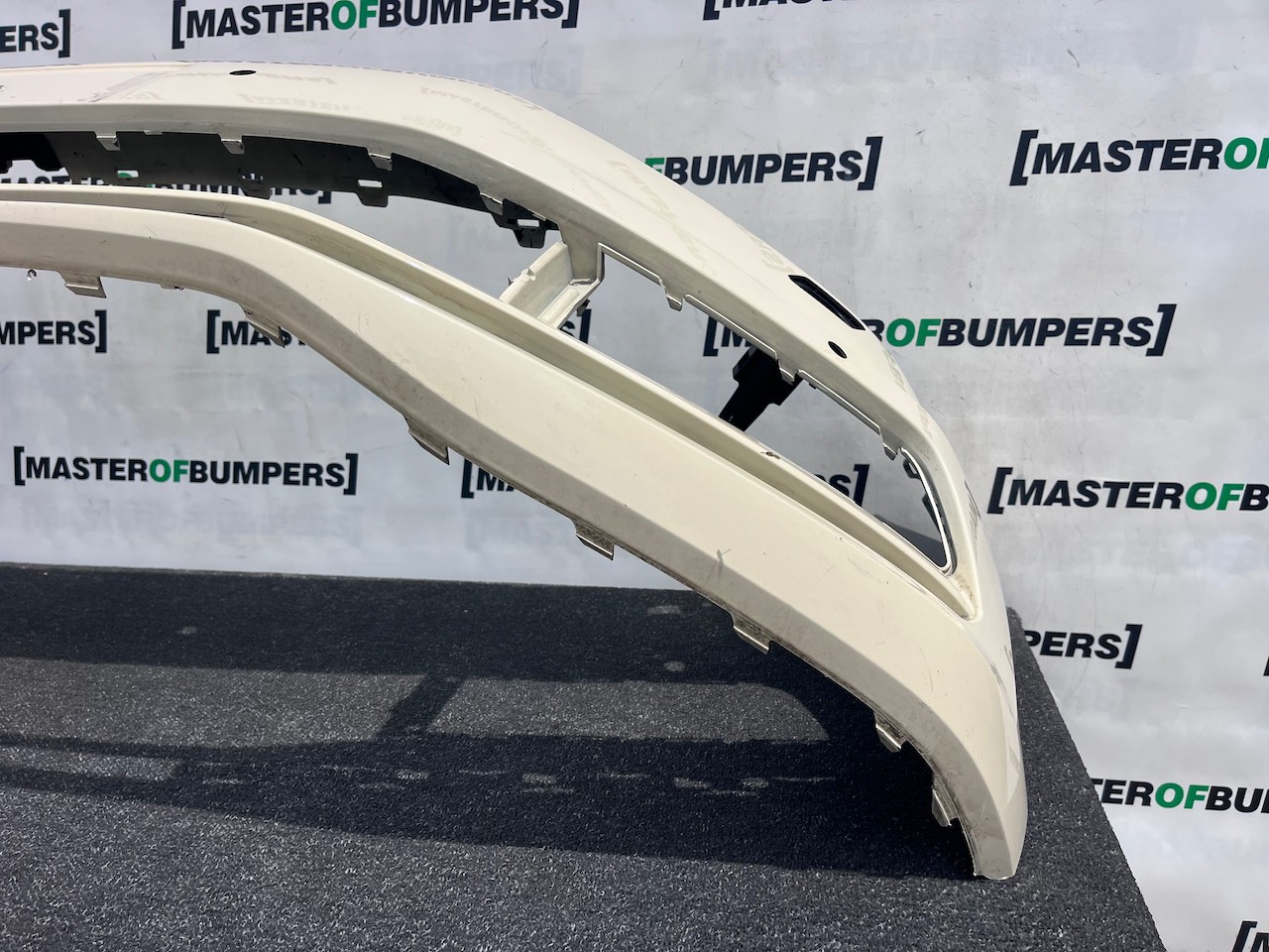 VW Touran Mk3 5t Mpv 2015-2020 Front Bumper Blue 6 Pdc + Jets Genuine [v549]